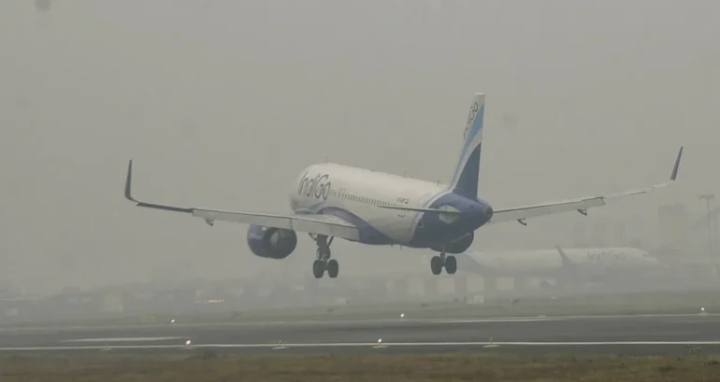घने कोहरे ने विमान सेवाओं को किया प्रभावित