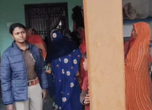 वाराणसी: दंपती ने कमरे में फांसी लगाकर दी जान