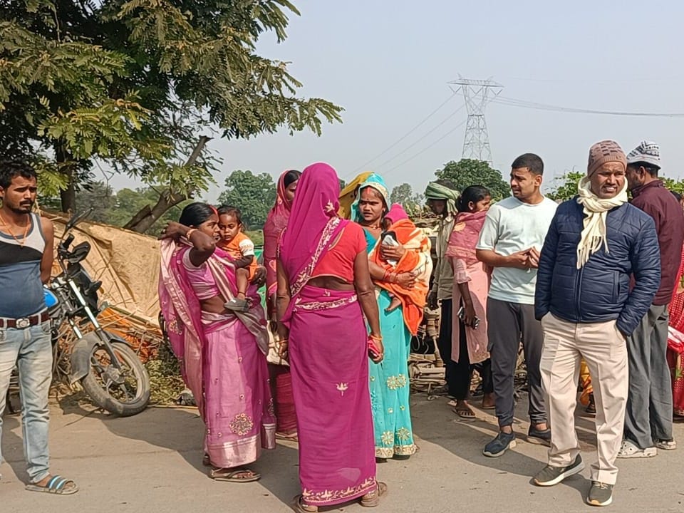 गोठानी में भीषण सड़क हादसा, ऑटो सवार युवक की मौत, बाइक चालक गंभीर