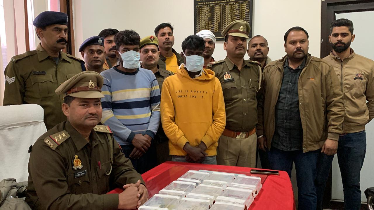 जीआरपी : हिस्ट्रीशीटर समेत दो शातिर चोर गिरफ्तार; 5 लाख की नकदी-मोबाइल व चेन बरामद