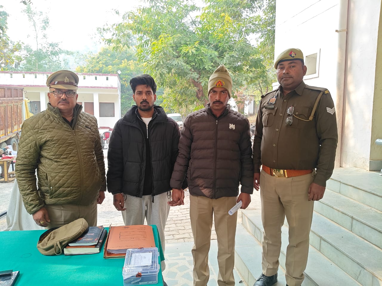 अवैध शराब तस्करी पर बड़ा प्रहार, दुद्धी पुलिस ने वांछित अभियुक्त को दबोचा