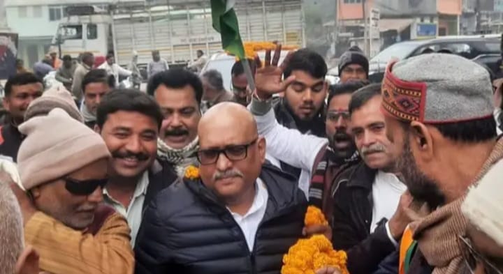 देवरिया जेल में बंद पूर्व आईपीएस अमिताभ ठाकुर से मिले कांग्रेस प्रदेश अध्यक्ष अजय राय