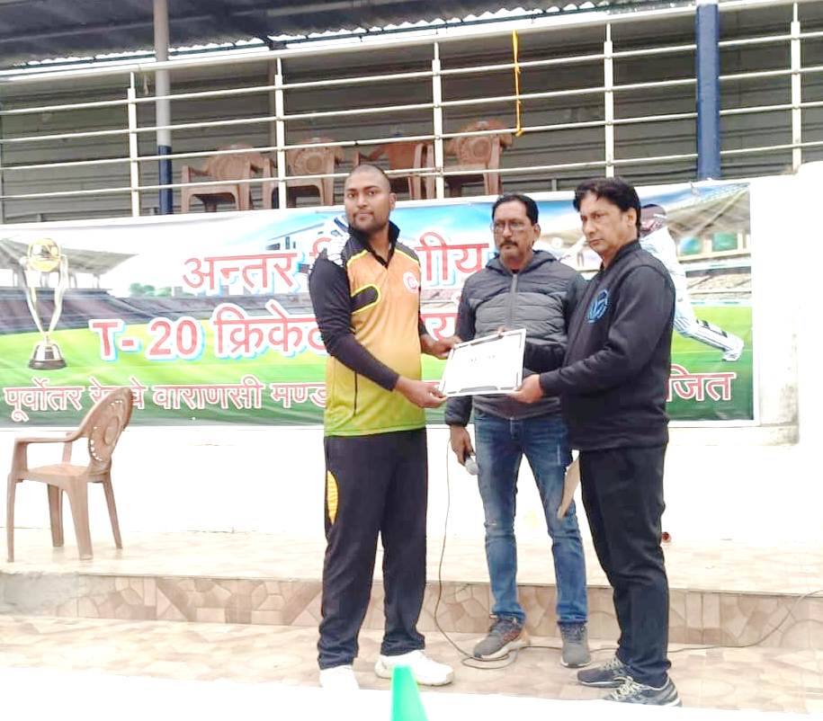 इंजीनियरिंग विभाग ने विजय की धुआँधार पारी से विद्युत ऑपरेशन को 21 रनों से हराया, क्वार्टर फाइनल में प्रवेश