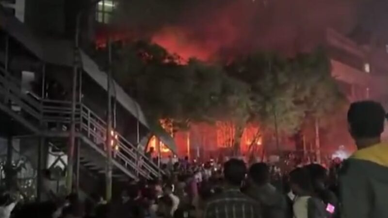 शरीफ उस्मान हादी की मौत के बाद बांग्लादेश में हिंसा भड़की