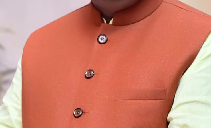 किसानों से धान खरीद में भेदभाव का आरोप, 15 कुंतल प्रति बीघा खरीद की मांग