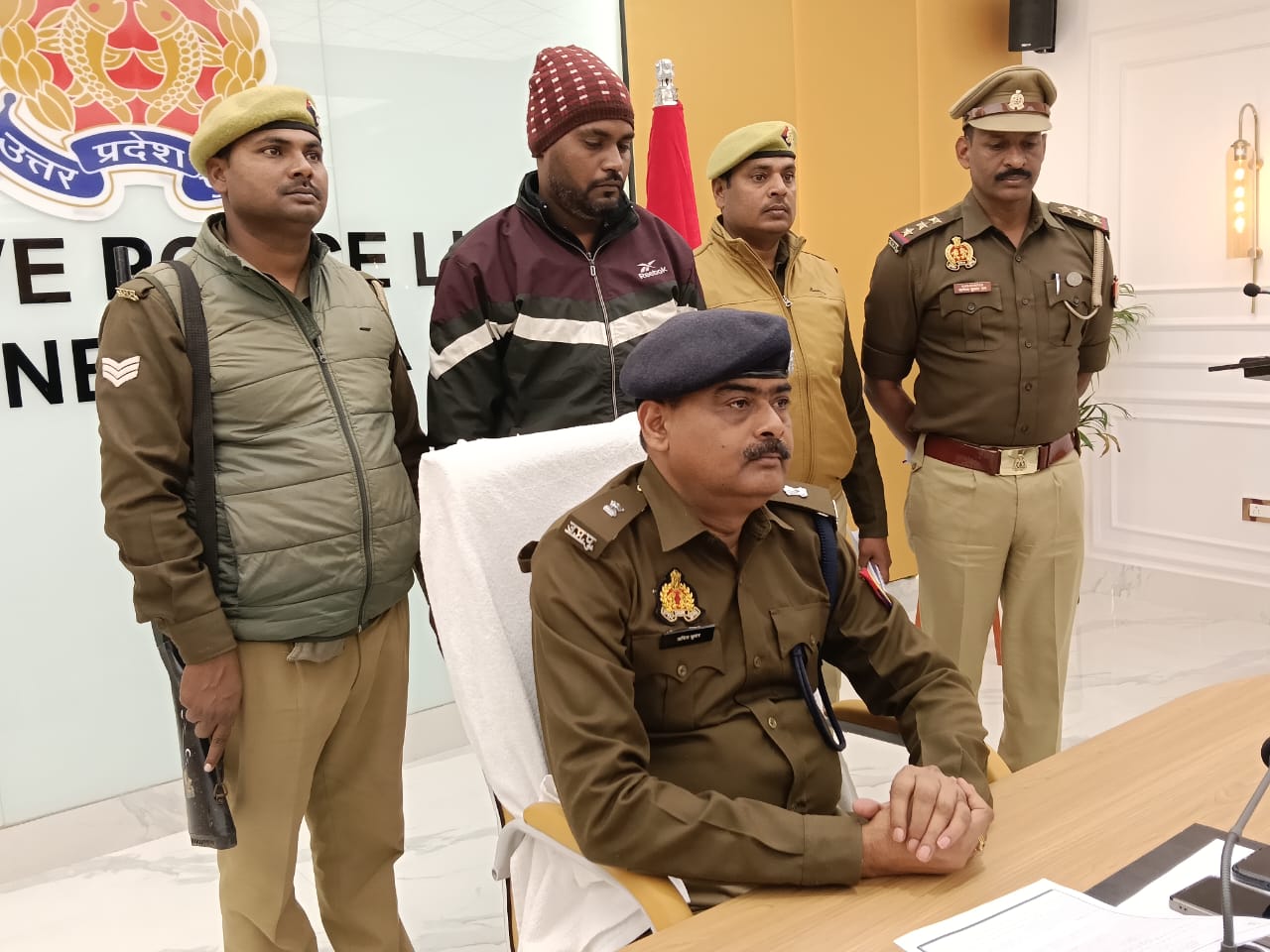 आलू की आड़ में शराब तस्करी का भंडाफोड़, पिपरी पुलिस की बड़ी कार्रवाई