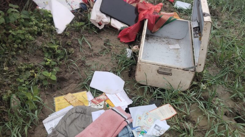 सोने-चांदी के साथ लाखों की चोरी, परिवार सदमे में