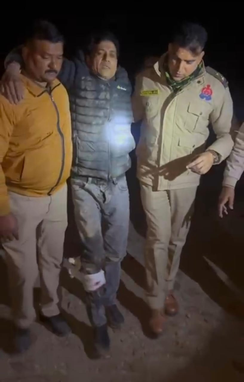 आजमगढ़: पूजा-पाठ के बहाने ठगी करने वाला शातिर मुठभेड़ में घायल, गिरफ्तार