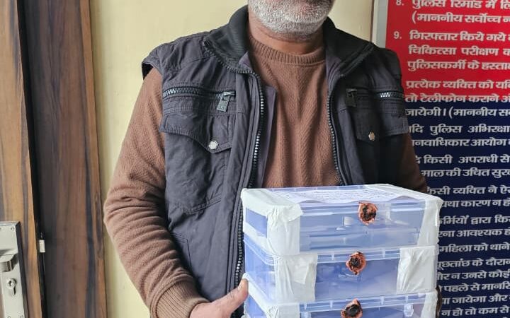 कानपुर: चार पिस्टल और सात मैगजीन के साथ तस्कर गिरफ्तार