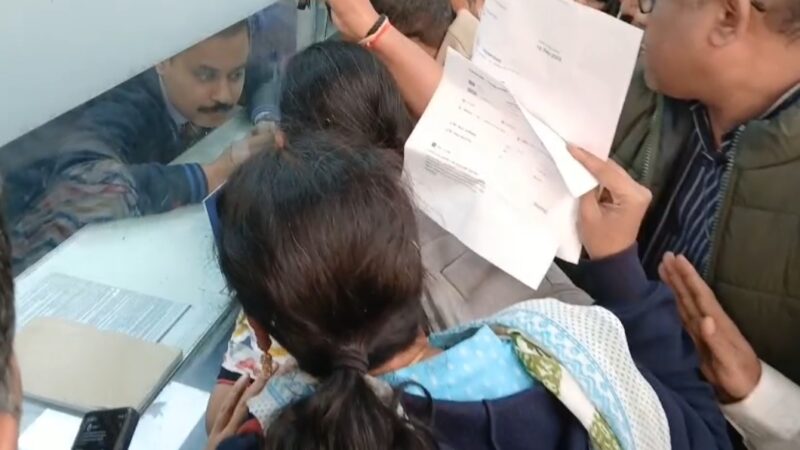 इंडिगो की उड़ानें बंद, बाबतपुर एयरपोर्ट बना शिकायतों का अड्डा