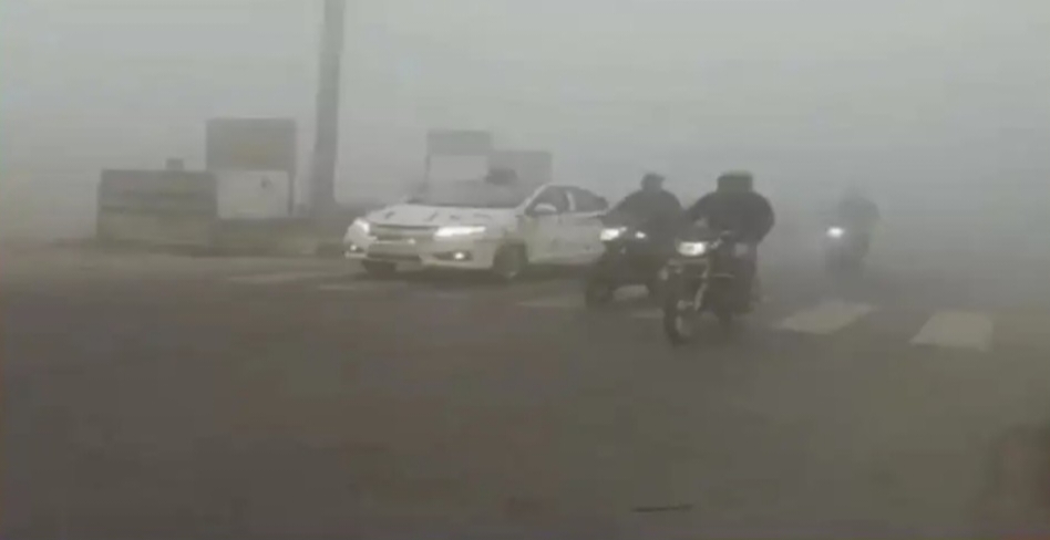 यूपी में ठंड और कोहरे का कहर जारी, कानपुर रहा सबसे ठंडा शहर