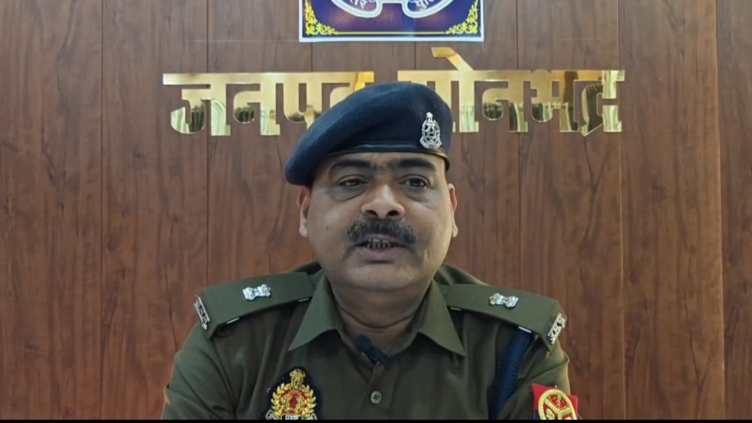 रॉबर्ट्सगंज में शातिरों का फिल्मी अंदाज, बैंक से निकाले 10 लाख रुपये उड़ाए