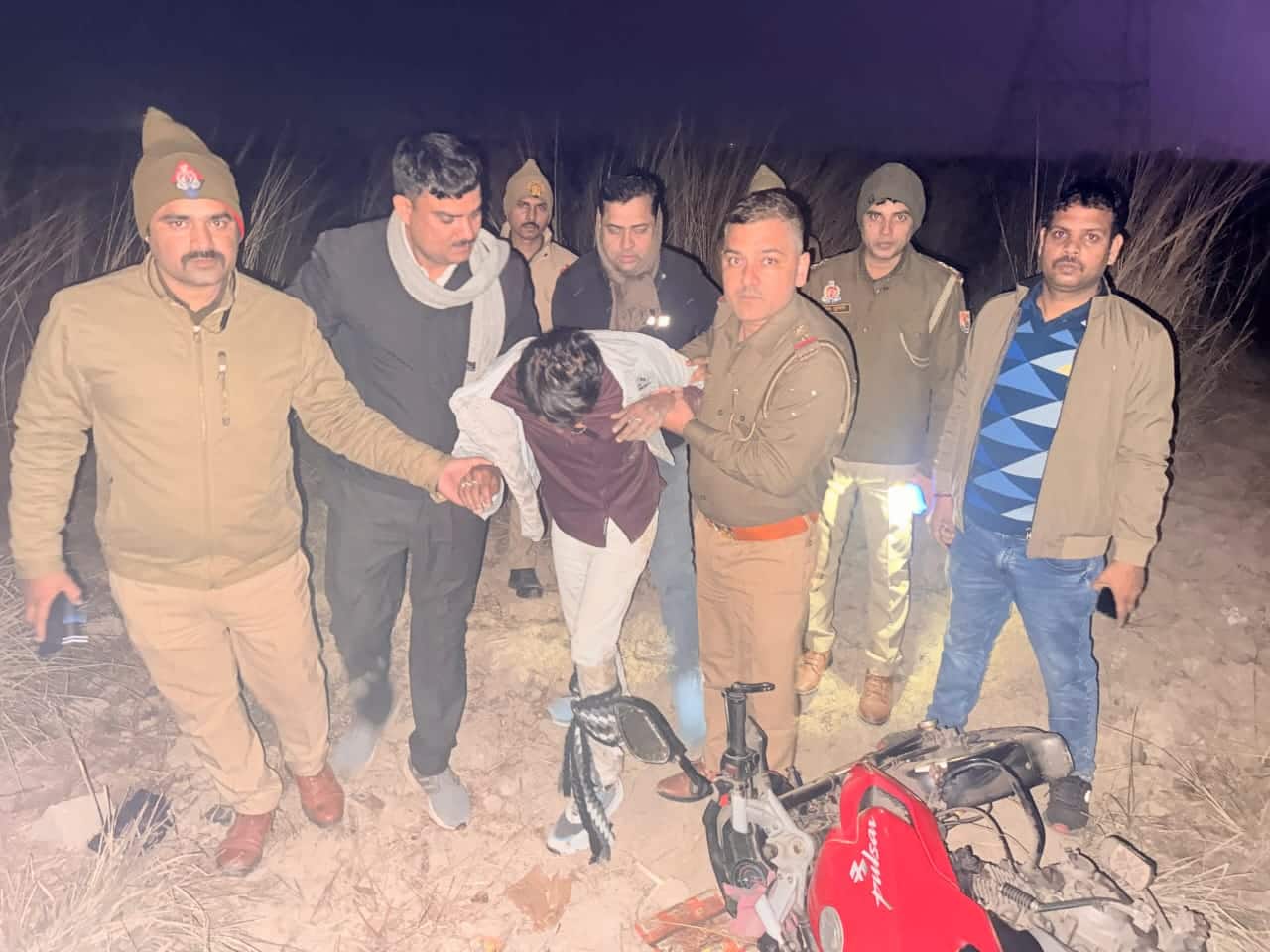 वाराणसी: लिव-इन पार्टनर की ब्लैकमेलिंग से तंग आकर युवती ने दी जान