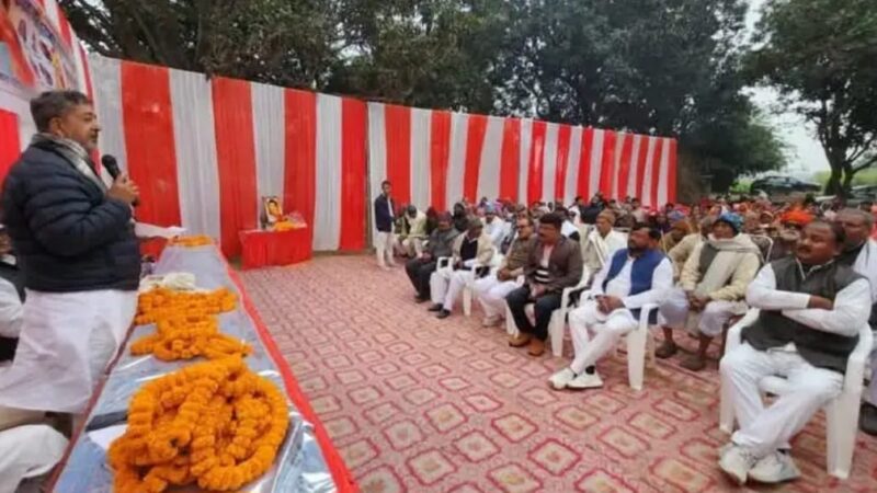 सावित्रीबाई फुले जयंती पर सांसद चंदौली ने महिलाओं का किया सम्मान