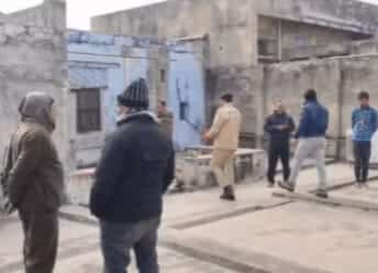 मथुरा : सर्राफा कारोबारी घर में मिली खून से लथपथ लाश