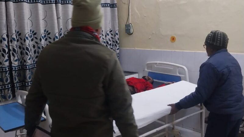 अज्ञात वाहन की टक्कर से बाइक सवार गंभीर, हालत नाजुक होने पर रेफर