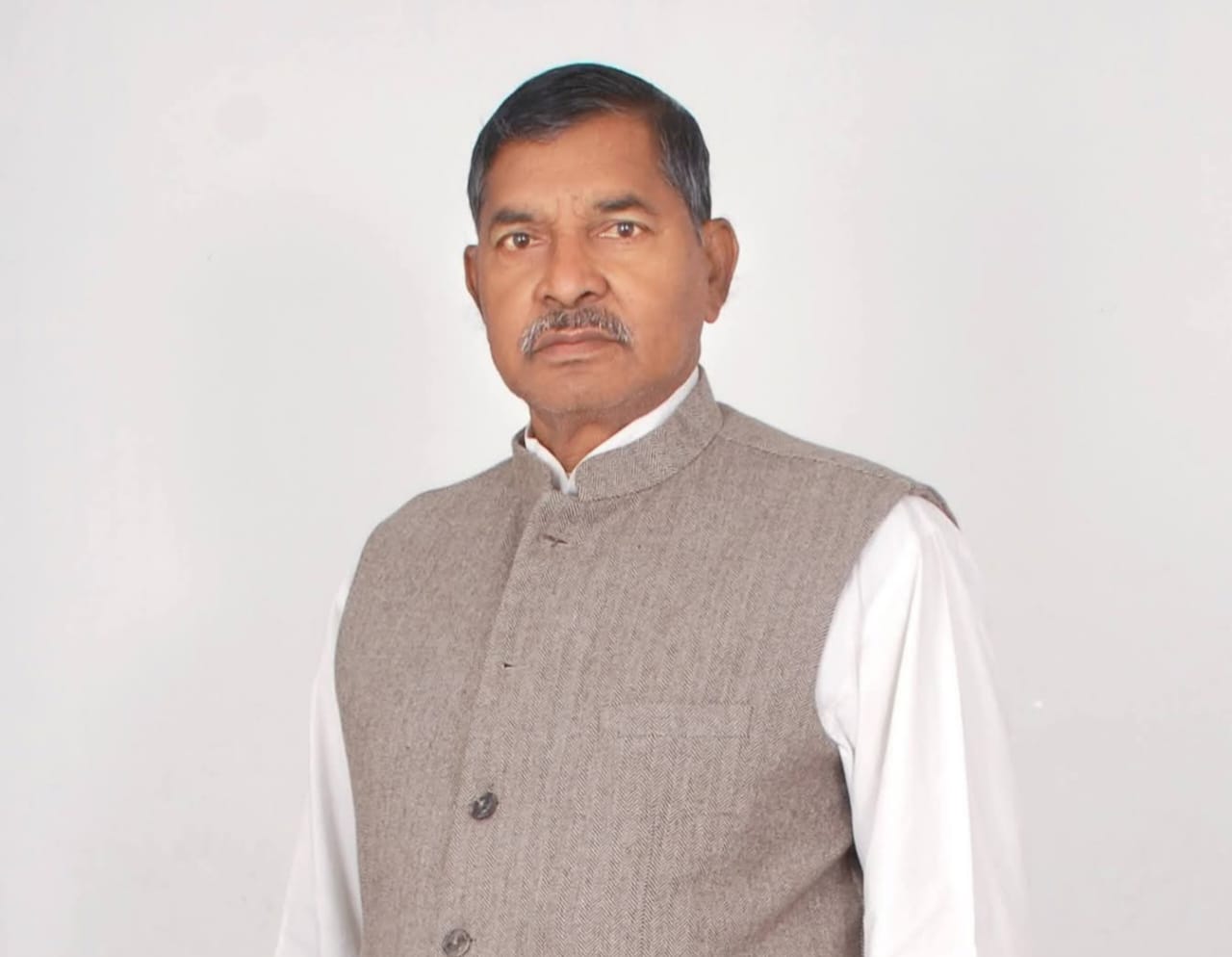 दुद्धी के सपा विधायक विजय सिंह गोड़ का निधन, आदिवासी अंचल में शोक