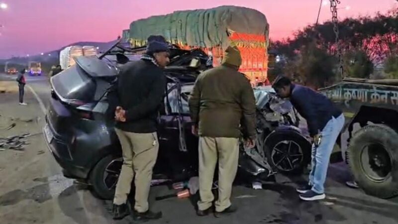 इंदौर : सड़क हादसे में पूर्व गृहमंत्री की बेटी समेत तीन की मौत