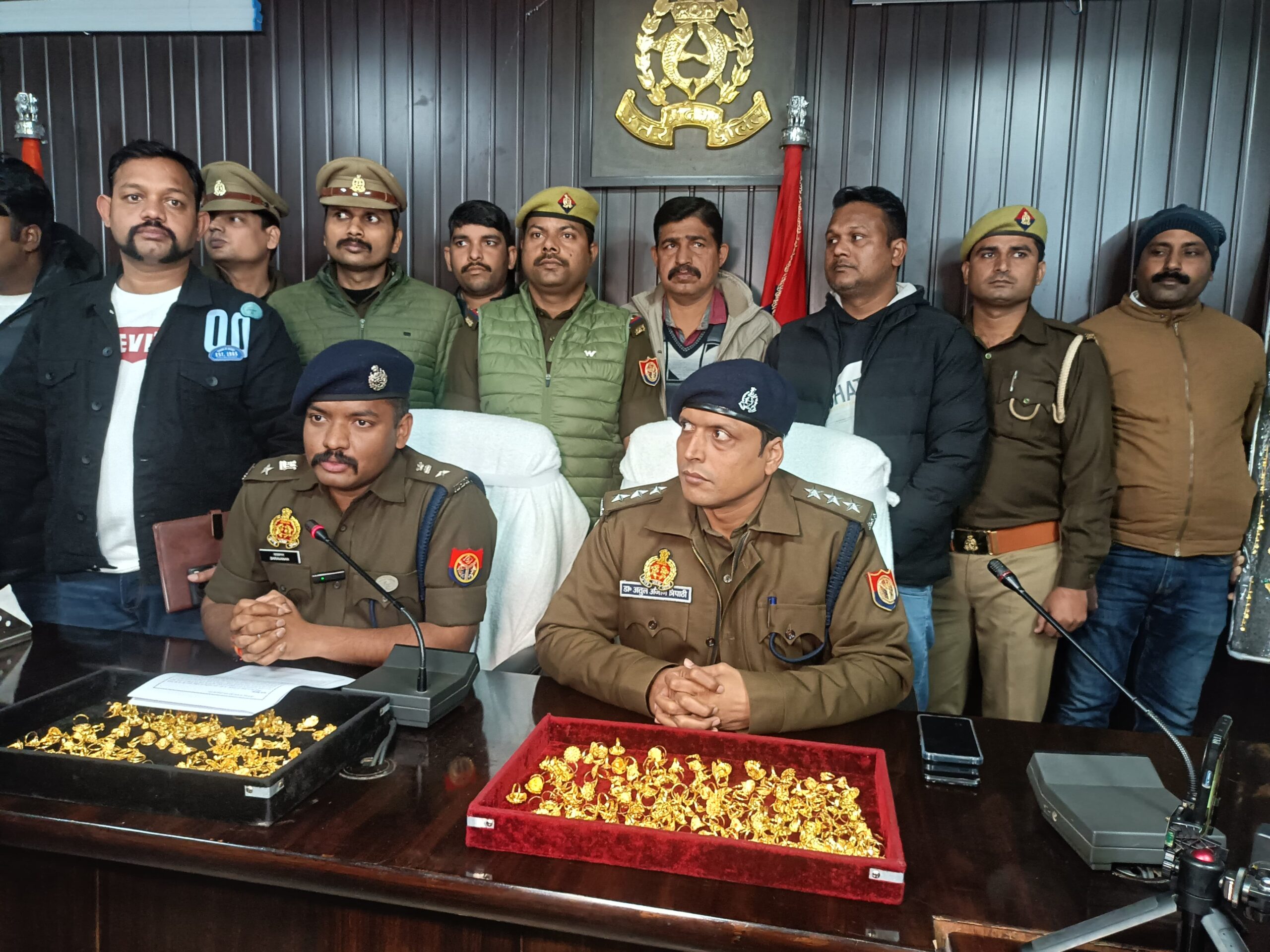 पुलिस ने 5 अंतरराज्यीय चोरों को किया गिरफ्तार