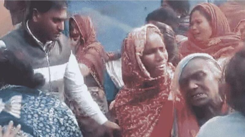 कुशीनगर : युवक ने मां और पत्नी की ईंट से कुचलकर की हत्या