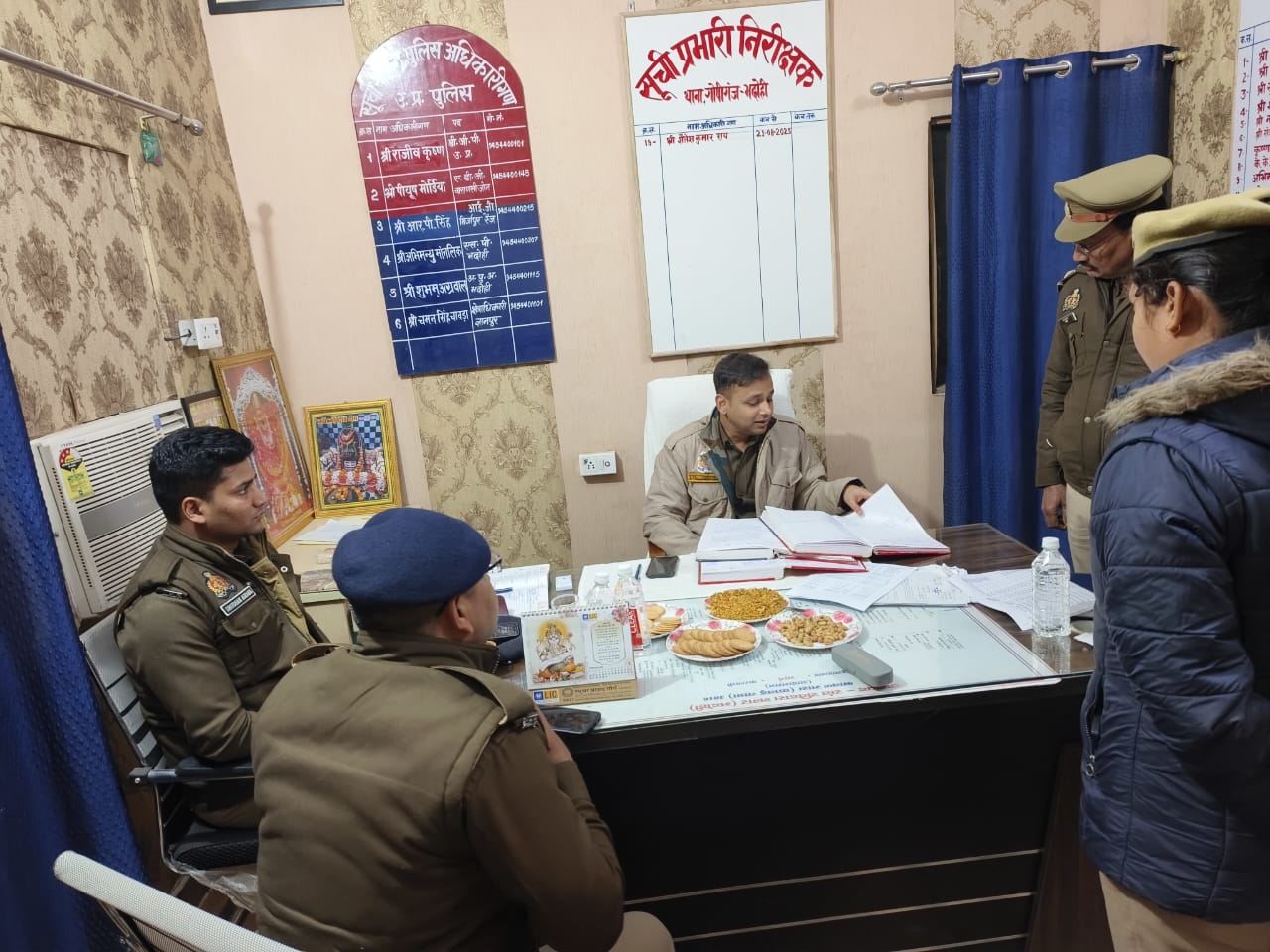 भदोही : पुलिस अधीक्षक ने थाना गोपीगंज का किया आकस्मिक निरीक्षण