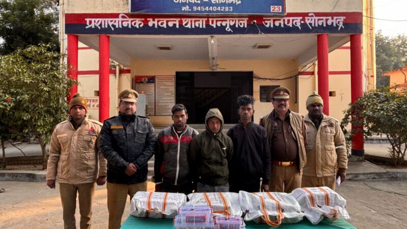 देशी शराब व बीयर दुकान चोरी का खुलासा, तीन शातिर चोर गिरफ्तार, शराब व नकदी बरामद