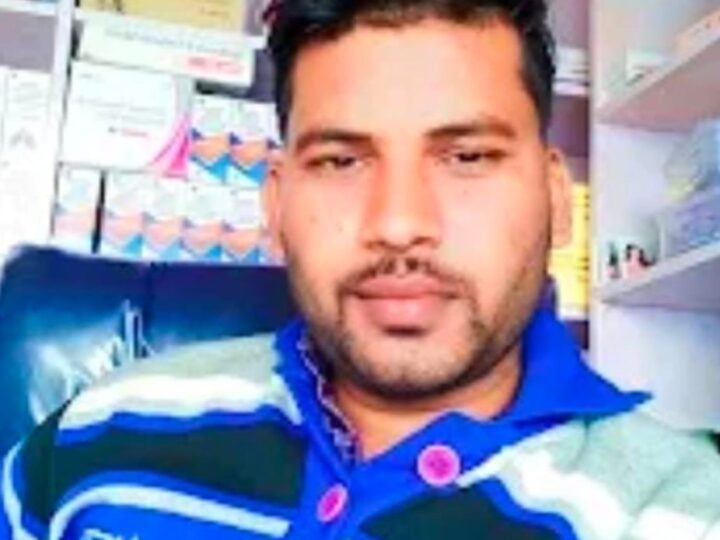 जौनपुर : डॉक्टर की  हत्या कर घर के सामने लटकाया शव