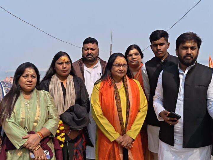 सपा महिला सभा की राष्ट्रीय अध्यक्ष ने बुलडोजर कार्रवाई के खिलाफ अस्सी घाट पर जताया रोष