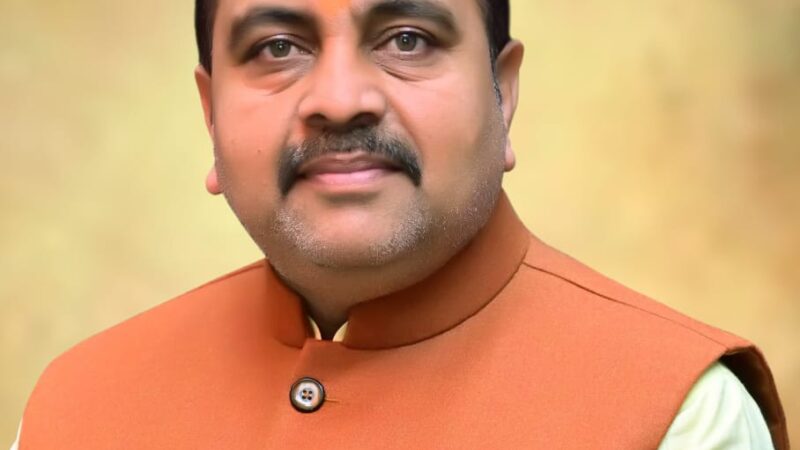 भाजपा नेता ने एसडीएम पर लगाए भ्रष्टाचार के गंभीर आरोप, पट्टों की उच्चस्तरीय जांच की मांग