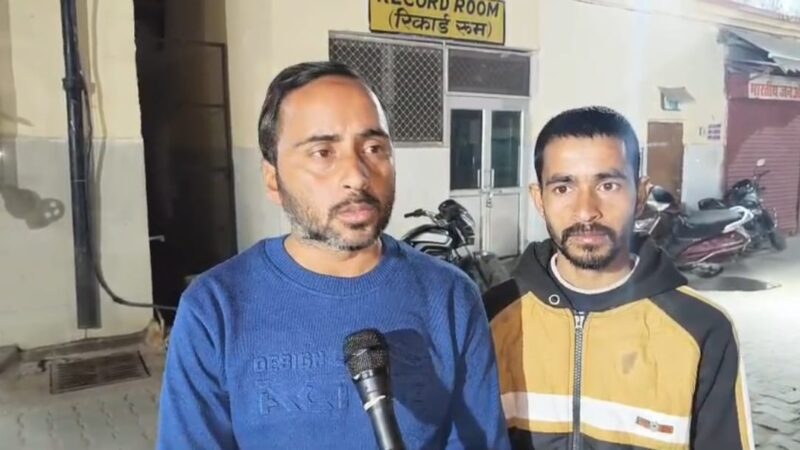 अयोध्या : दबंगों ने युवक को बंधक बनाकर पीटा, नंगा करके बनाया वीडियो