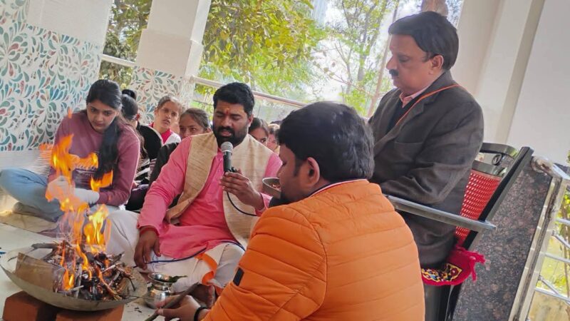 राजेश्वरी महिला स्नातकोत्तर महाविद्यालय में सरस्वती पूजन संपन्न