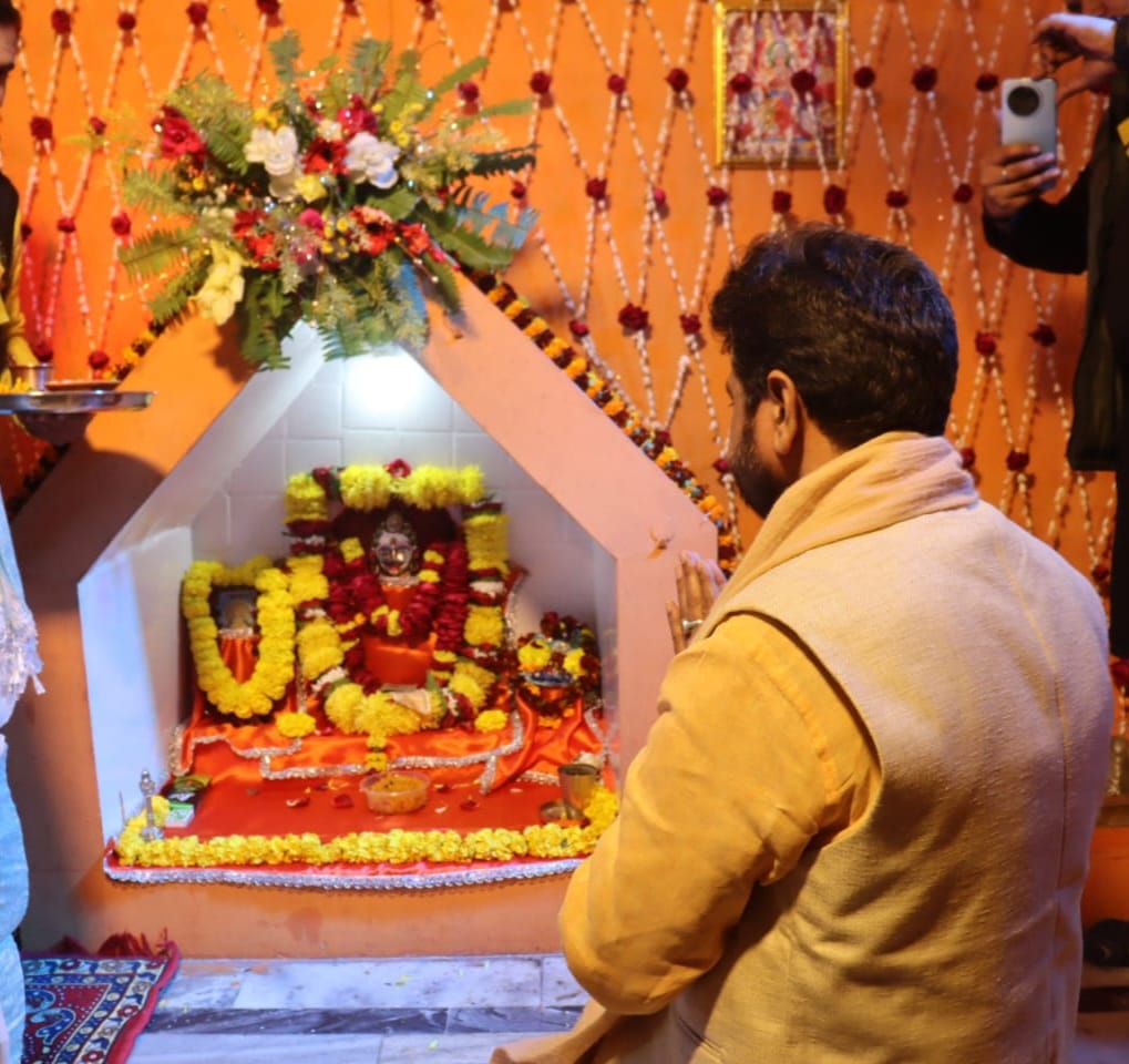 सीएम योगी समेत कई नेताओं ने दी आयुष मंत्री दयालु को जन्मदिन की बधाई