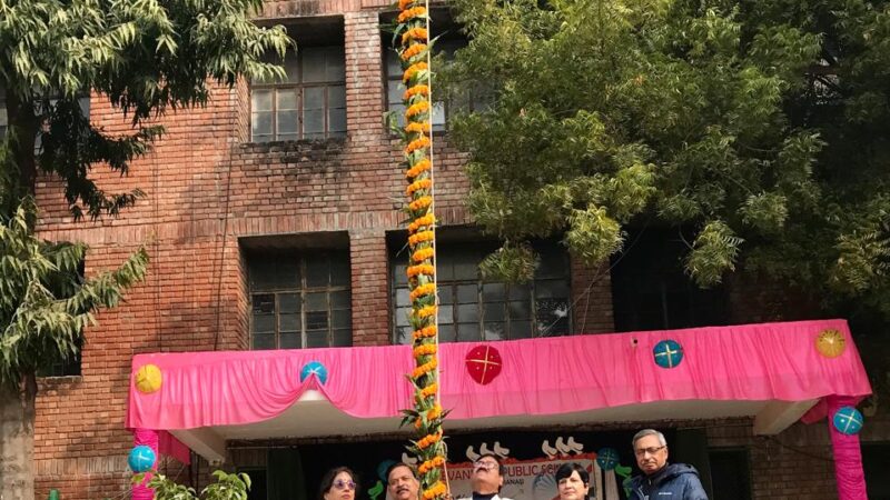 उत्साहपूर्ण ढंग से मनाजीवनदीप पब्लिक स्कूल में 77वां गणतंत्र दिवस