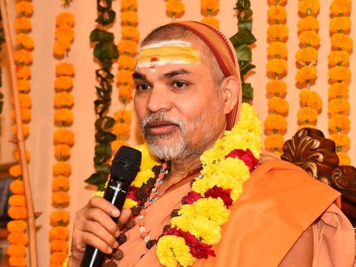 शंकराचार्य अविमुक्तेश्वरानंद ने बिना संगम स्नान किए छोड़ा माघ मेला, काशी के लिए रवाना