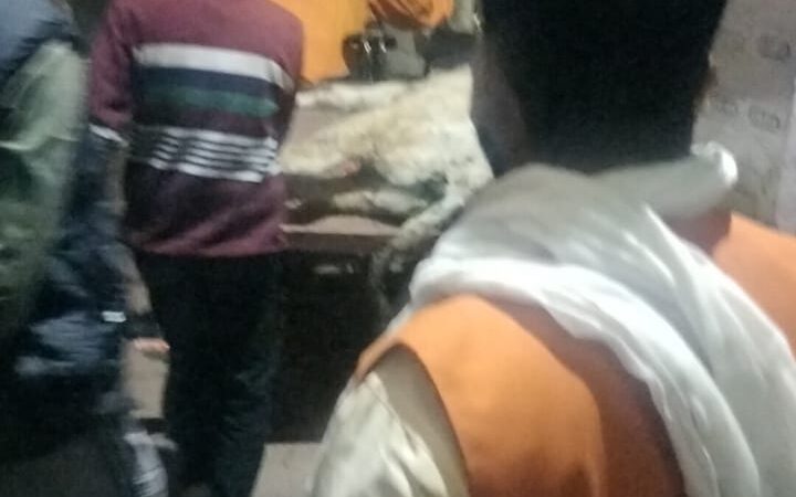 वाराणसी में  गौ माता की सेवा कर जहीर बाबा ने पेश की मिशाल