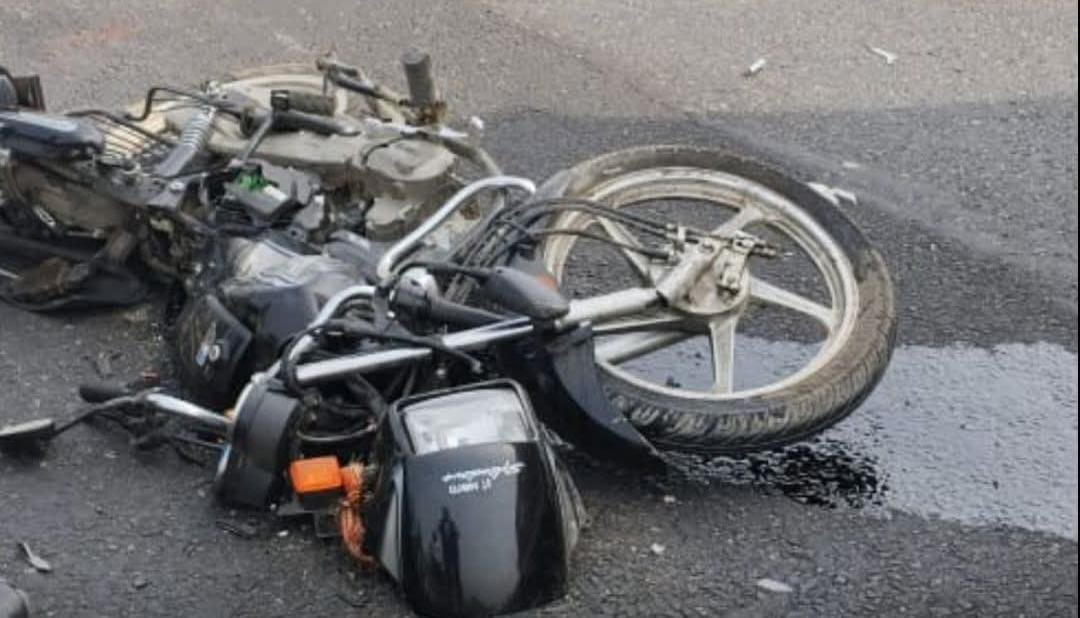रूपापुर ओवरब्रिज के पास अज्ञात वाहन ने बाइक सवार को रौंदा मौके पर ही हुई दर्दनाक मौत