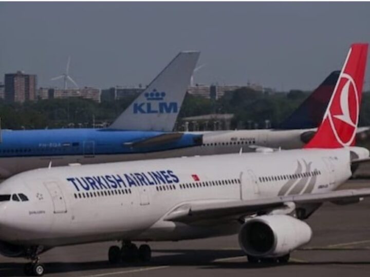 तुर्किश एयरलाइंस की फ्लाइट के इंजन में आग