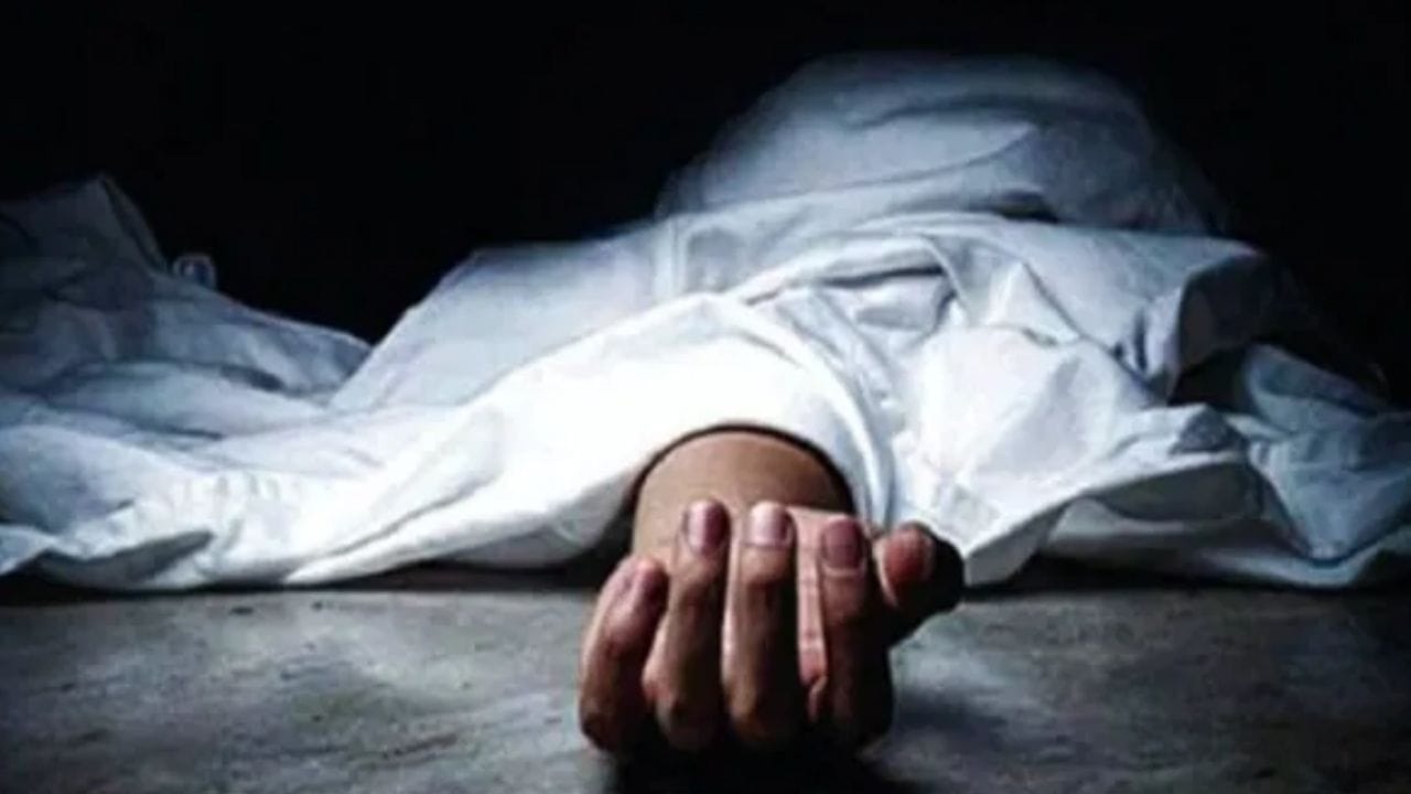 मथुरा में एक ही परिवार के 5 सदस्यों की संदिग्ध मौत, सामूहिक आत्महत्या की आशंका