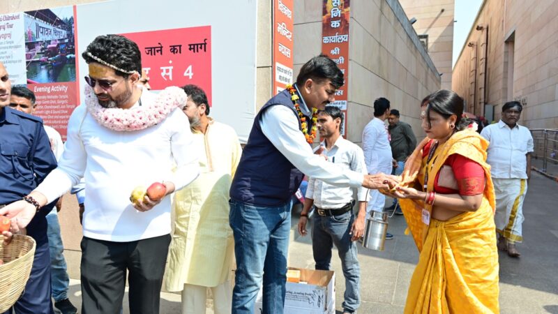 महाशिवरात्रि पर अनूठी पहल: 63 मंदिरों के पावन प्रसाद से भगवान विश्वेश्वर का भोग-अर्चन