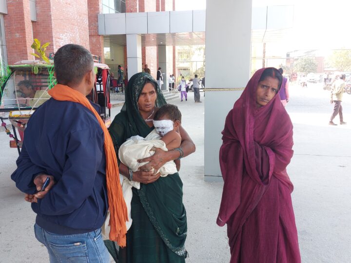 रसोई गैस सिलेंडर में आग लगने से चार झुलसे, तीन की हालत गंभीर, वाराणसी ट्रामा सेंटर रेफर