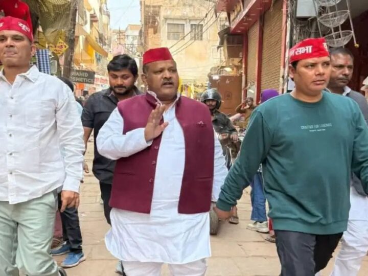 हाउस अरेस्ट तोड़कर दालमंडी पहुंचे सपा नेता