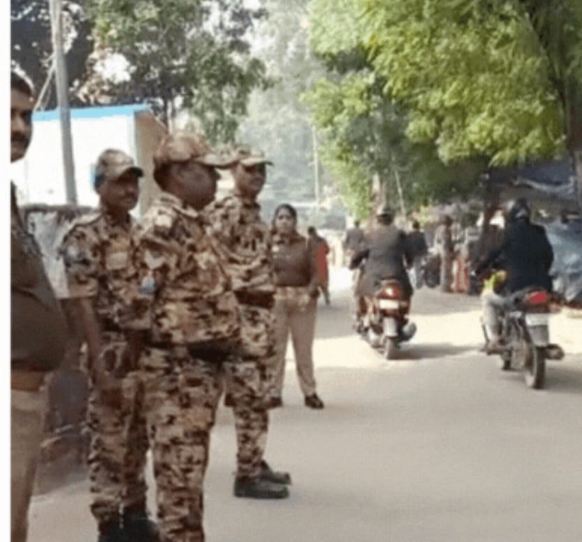 आगरा : जिला न्यायालय दीवानी परिसर को बम से उड़ाने की धमकी