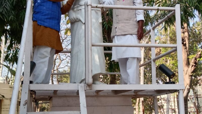 चंद्रशेखर आजाद की पुण्यतिथि पर भावभीनी श्रद्धांजलि