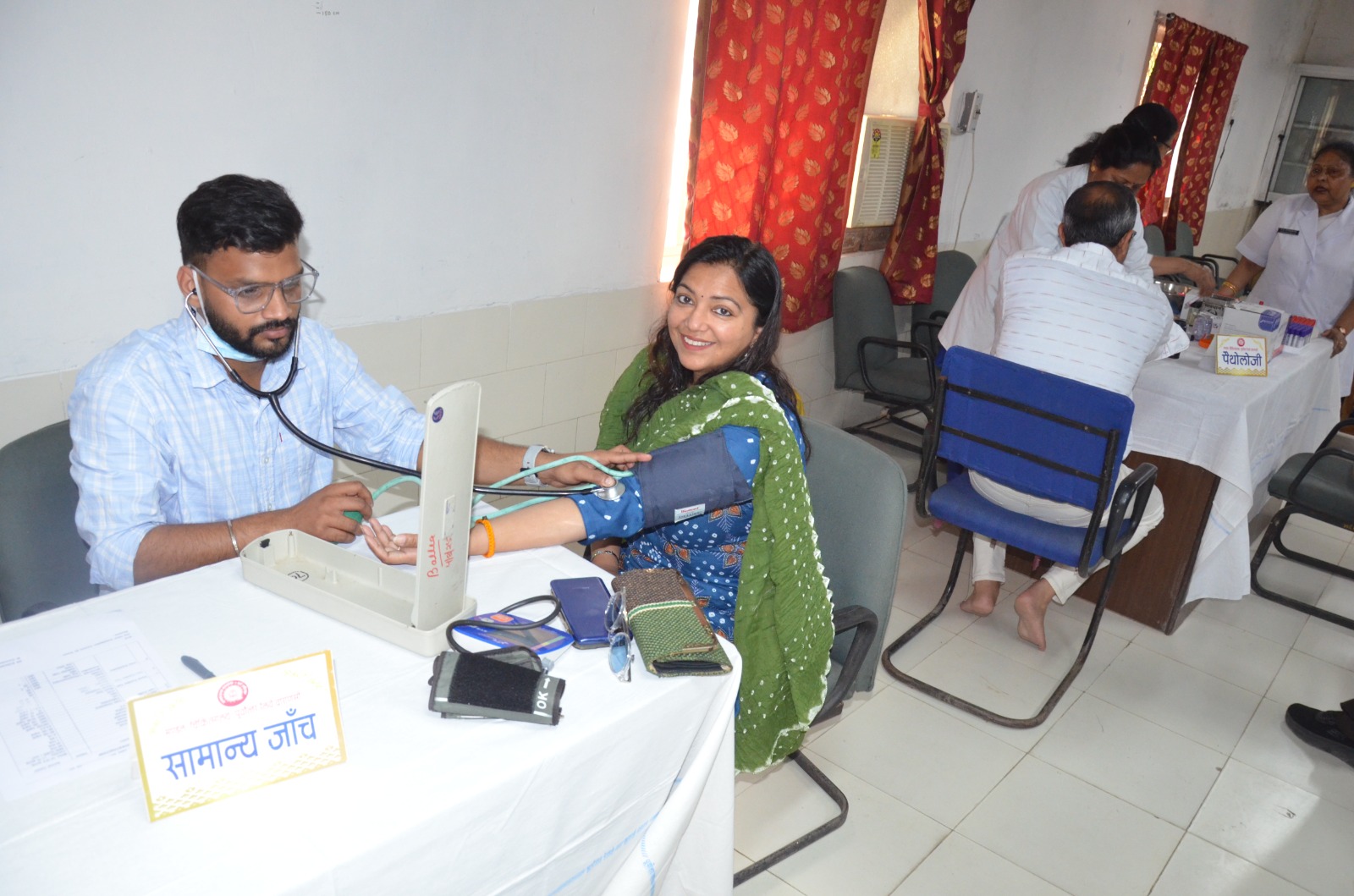 स्वास्थ्य शिविर का डीआरएम ने किया शुभारंभ