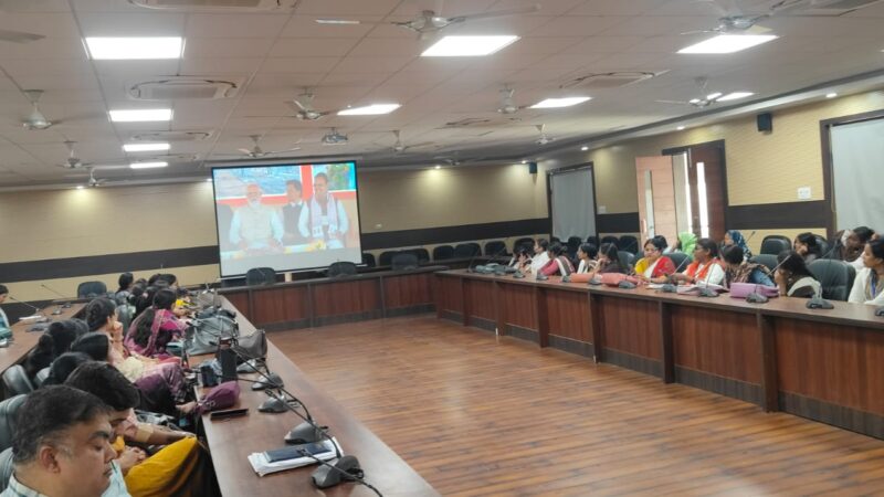 किशोरियों के लिए राष्ट्रव्यापी एचपीवी वैक्सीन अभियान का किया शुभारंभ