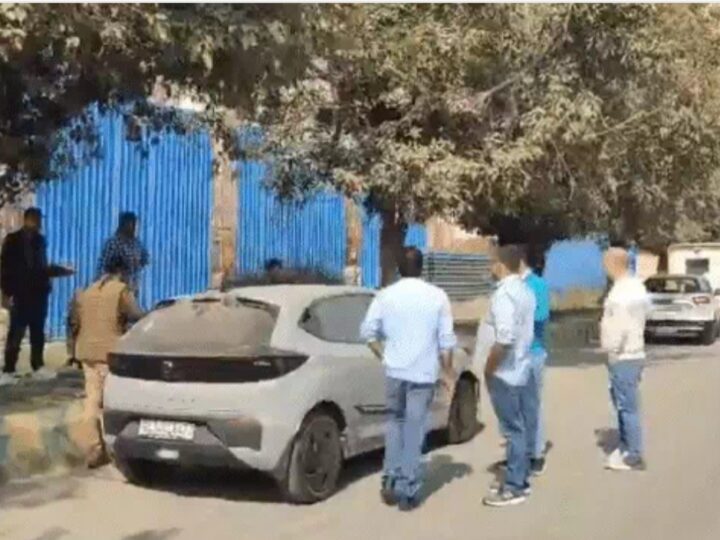 नोएडा सेक्टर-39 में वेलेंटाइन डे पर कार में मिले युवक-युवती के गोली लगे शव