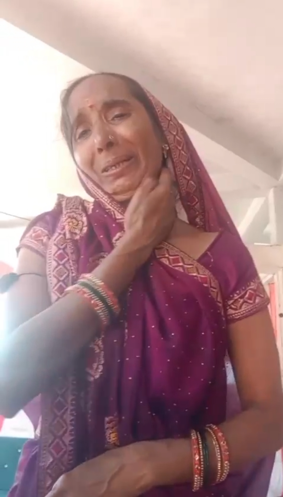 मार्कण्डेय महादेव मंदिर में चेन स्नेचिंग: पीड़िता का रो-रोकर बुरा हाल, पुलिस जांच में जुटी