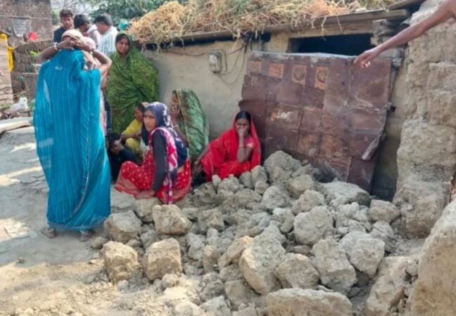 वाराणसी : सरैया गांव में मालवाहक की टक्कर से गिरी दीवार गिरी, 5 वर्षीय मासूम की मौत