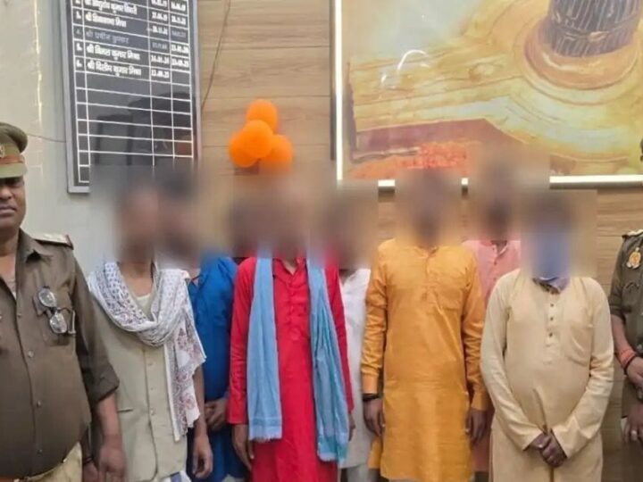 काशी विश्वनाथ मंदिर में  फिर ठगी का खेल बेनकाब
