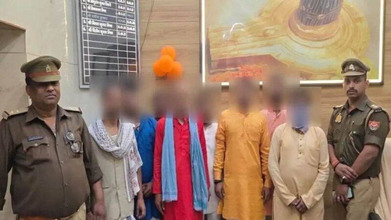 काशी विश्वनाथ मंदिर में  फिर ठगी का खेल बेनकाब